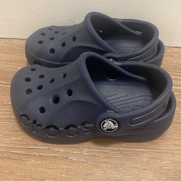 Crocs - Picture 3 of 4